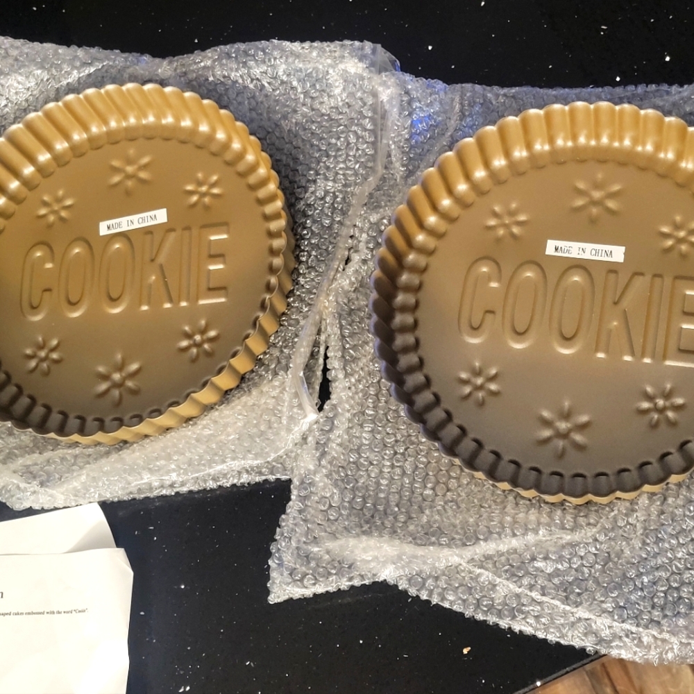 Cookie baking tins